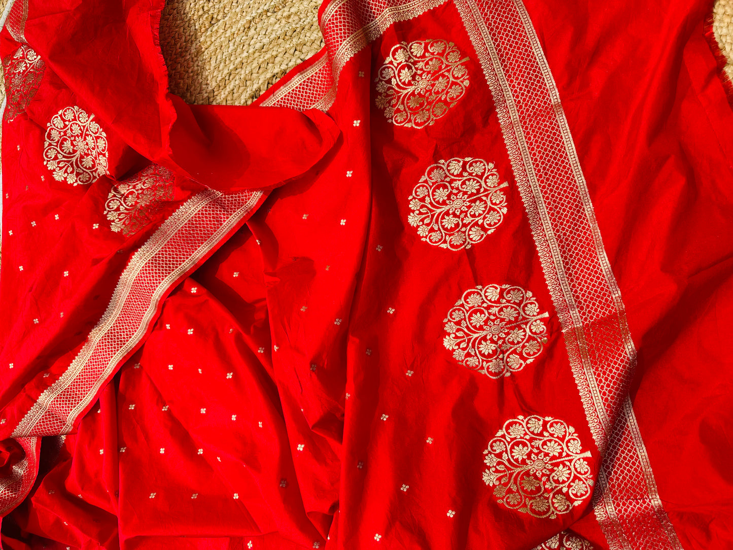 Katan Silk Banarasi Handloom Dupatta - Red