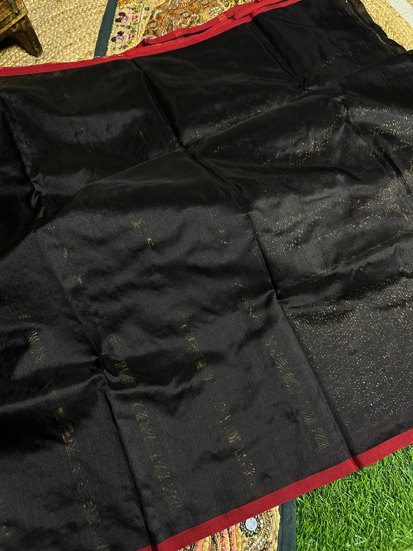 Jhalak-e-Mahal Pattu Chanderi