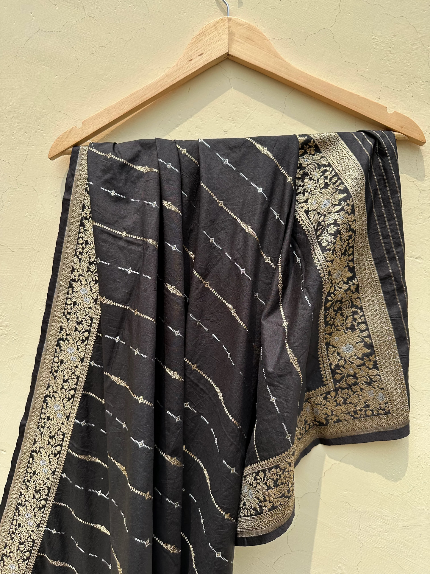 Katan Silk Banarasi Handloom Dupatta - Black