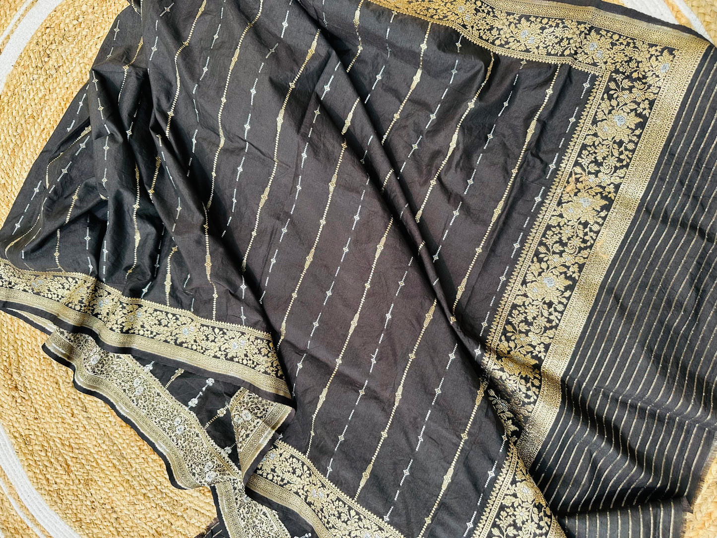 Katan Silk Banarasi Handloom Dupatta - Black