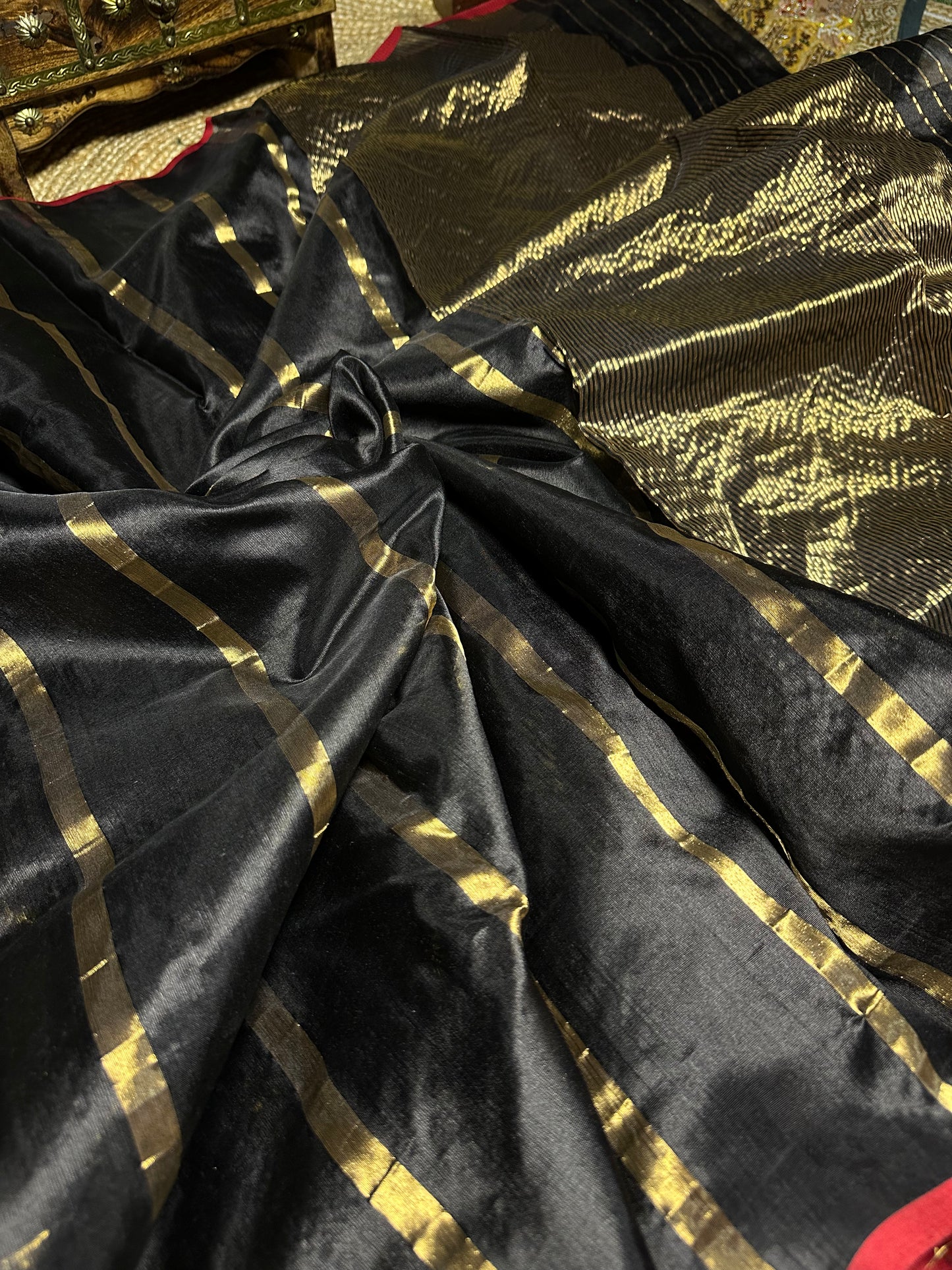 Jhalak-e-Mahal Pattu Chanderi